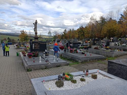 Návštěva hřbitova